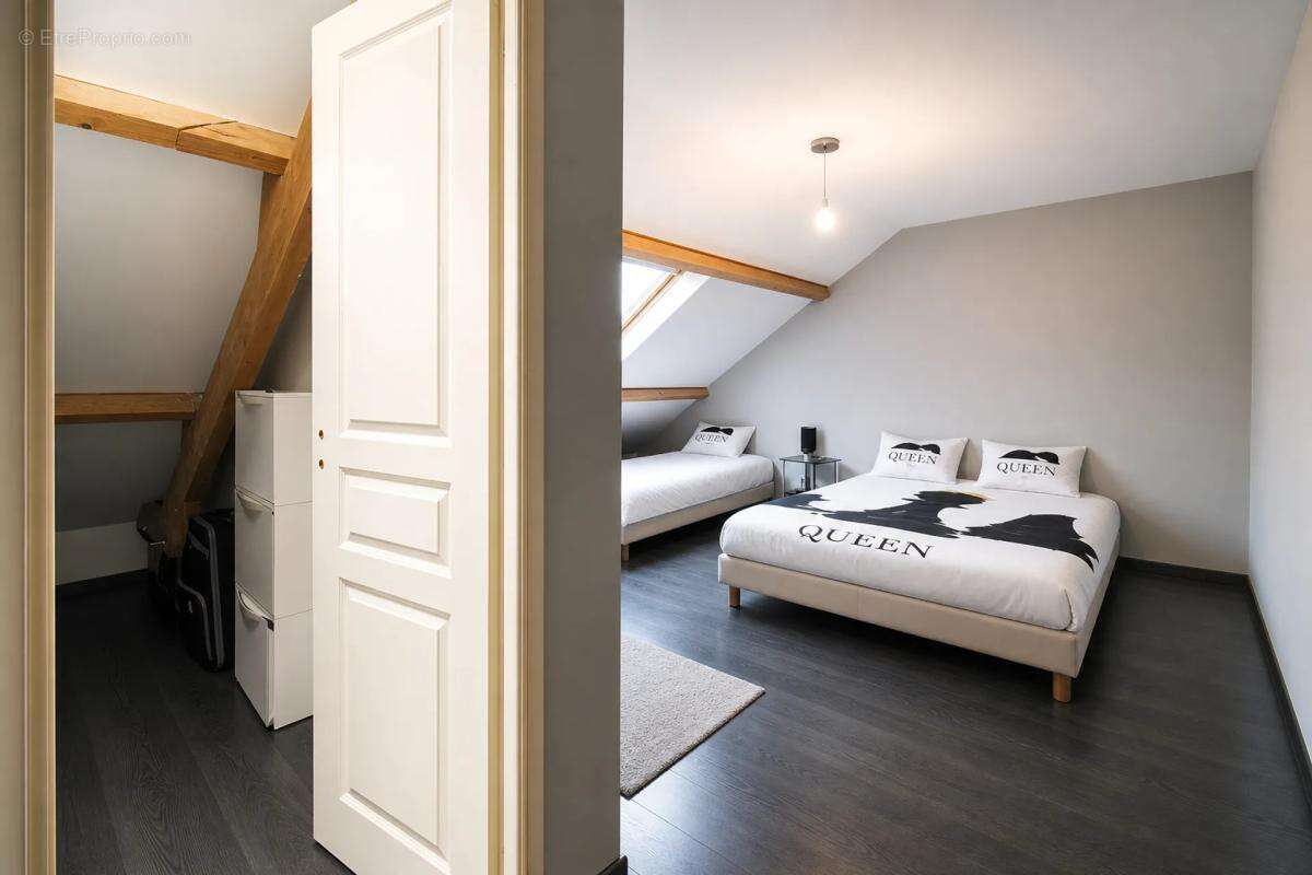 Maison 7 pièces de 197 m2 avec jardin en vente à Courtry - Idéal pour familles - photo 11