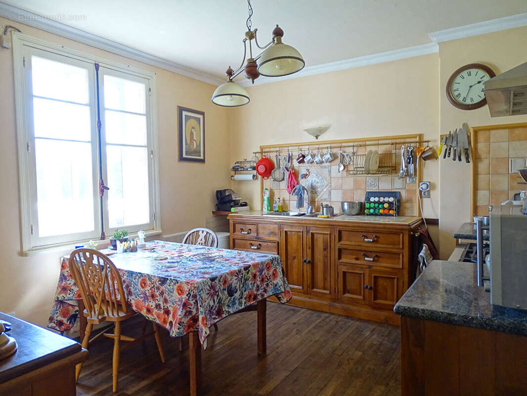 Maison à PLUSSULIEN