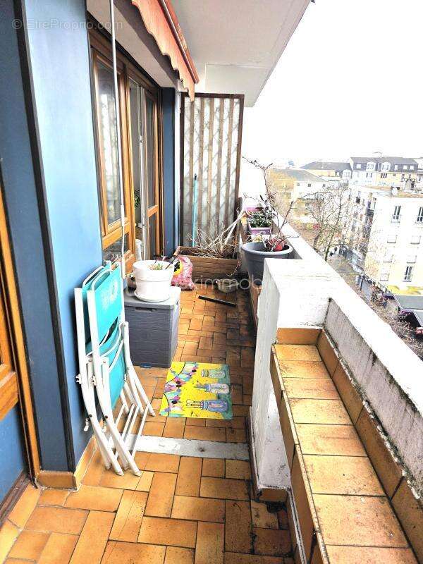Nouveauté Secteur Mairie - Charmant Appartement de 3 pièces de 68 m² avec balcon au 6e étage sur 8 - photo 4