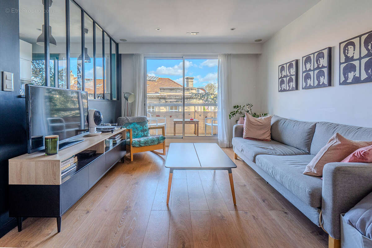 Appartement à BORDEAUX