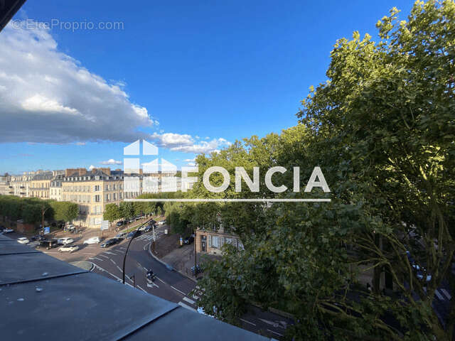 Appartement à VERSAILLES