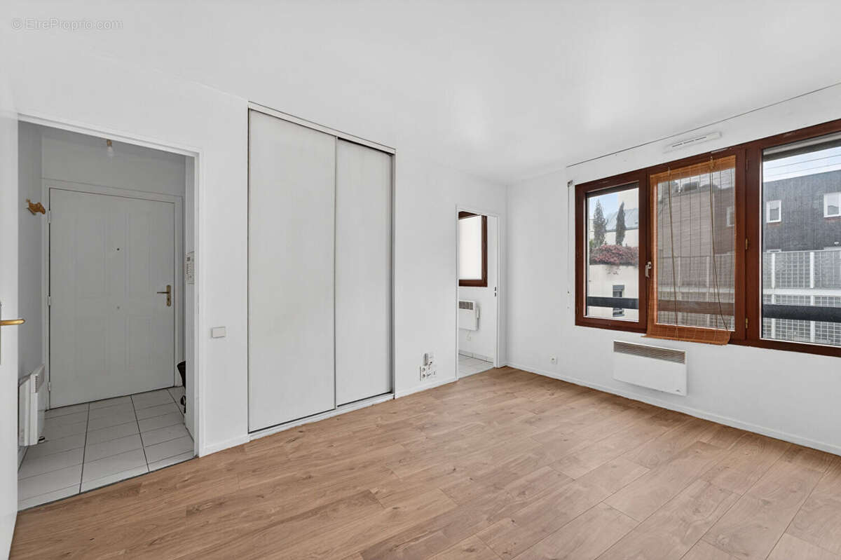 Appartement à PARIS-19E