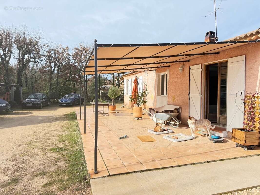 Maison à SAINTE-ANASTASIE-SUR-ISSOLE