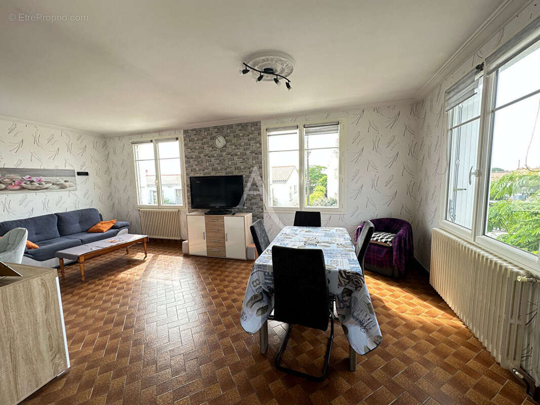 Maison à AIZENAY