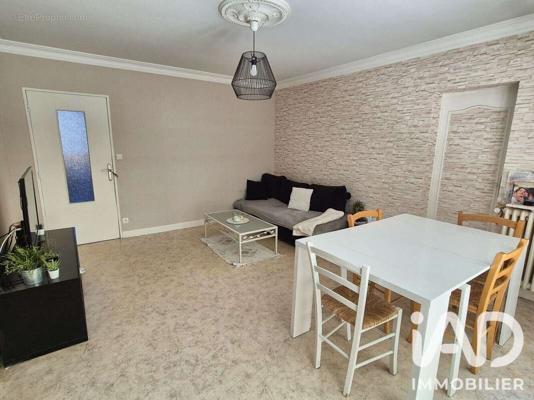 Appartement 104 m² à Castres  - photo 3
