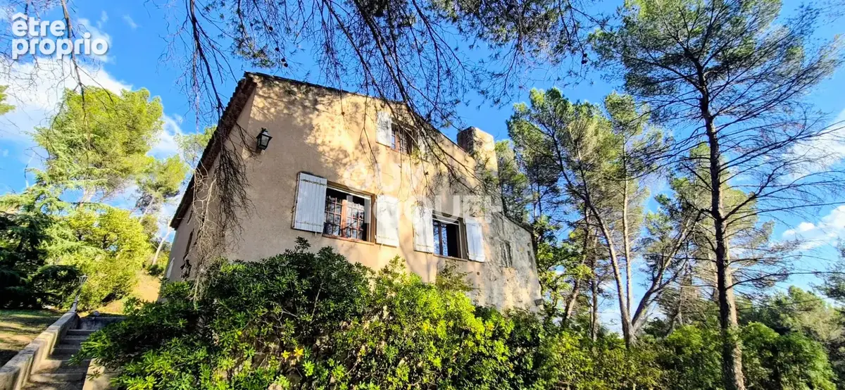 Aix En Provence- 13090-Maison familiale de type 6 pièces sur parcelle de 5866 m2 - photo 1
