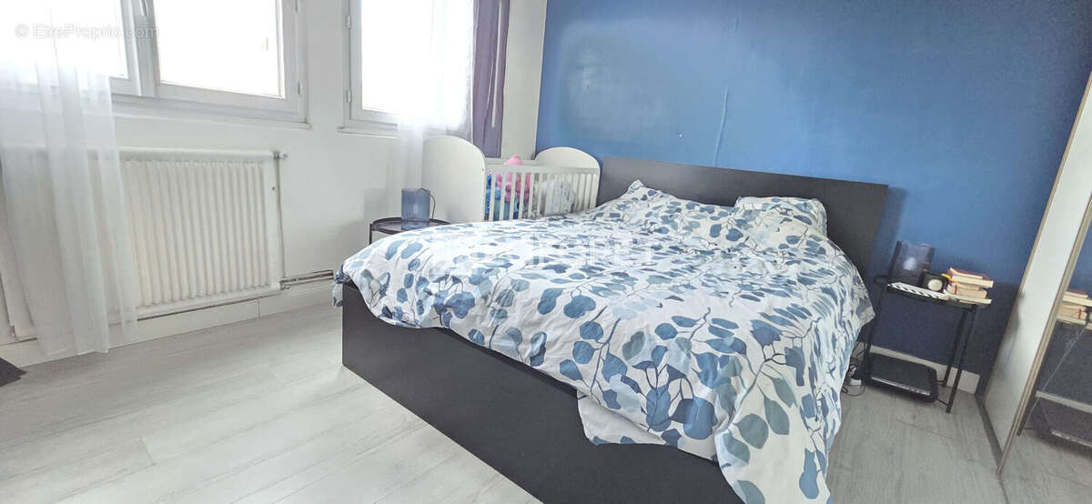 Appartement à VILLIERS-LE-BEL