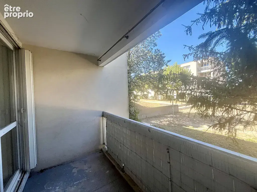Appartement 3 pièces 59 m² à vendre à Gardanne (13120) - photo 2