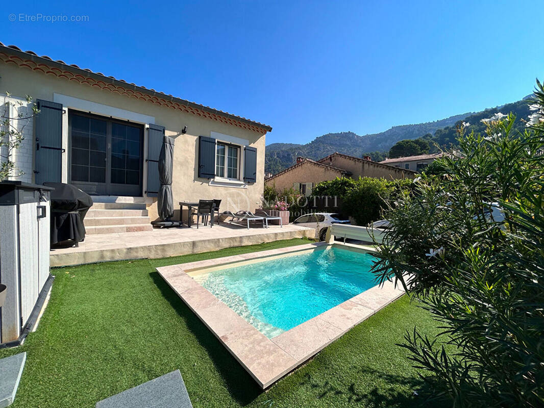 Maison à FONTAINE-DE-VAUCLUSE