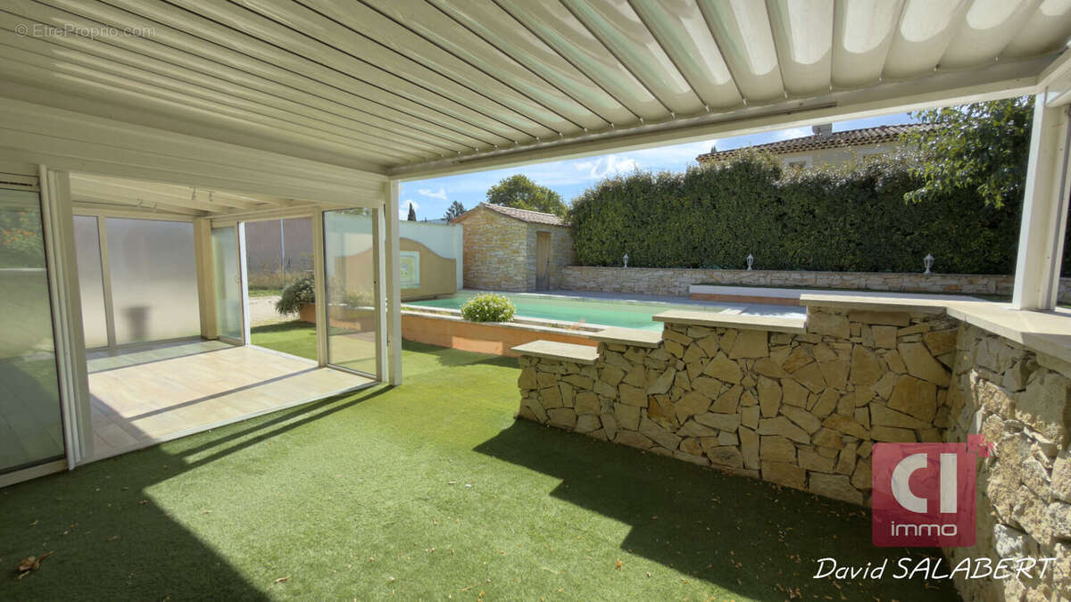 Maison à CUGES-LES-PINS