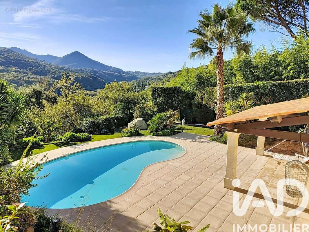 Photo 2 - Maison à LES ADRETS-DE-L'ESTEREL