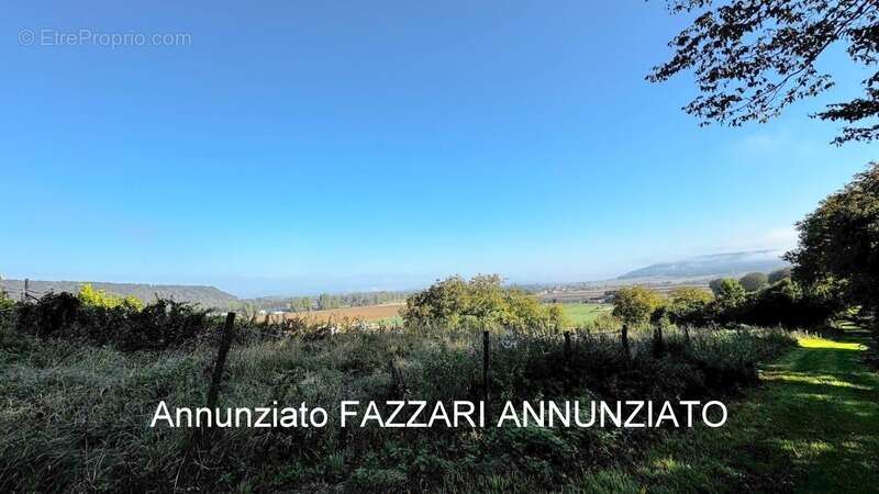 Terrain à DUN-SUR-MEUSE