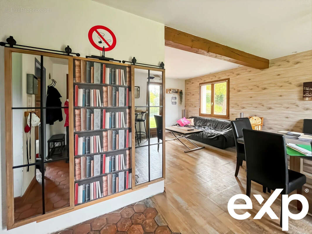 Maison à NEUFCHATEL-EN-BRAY