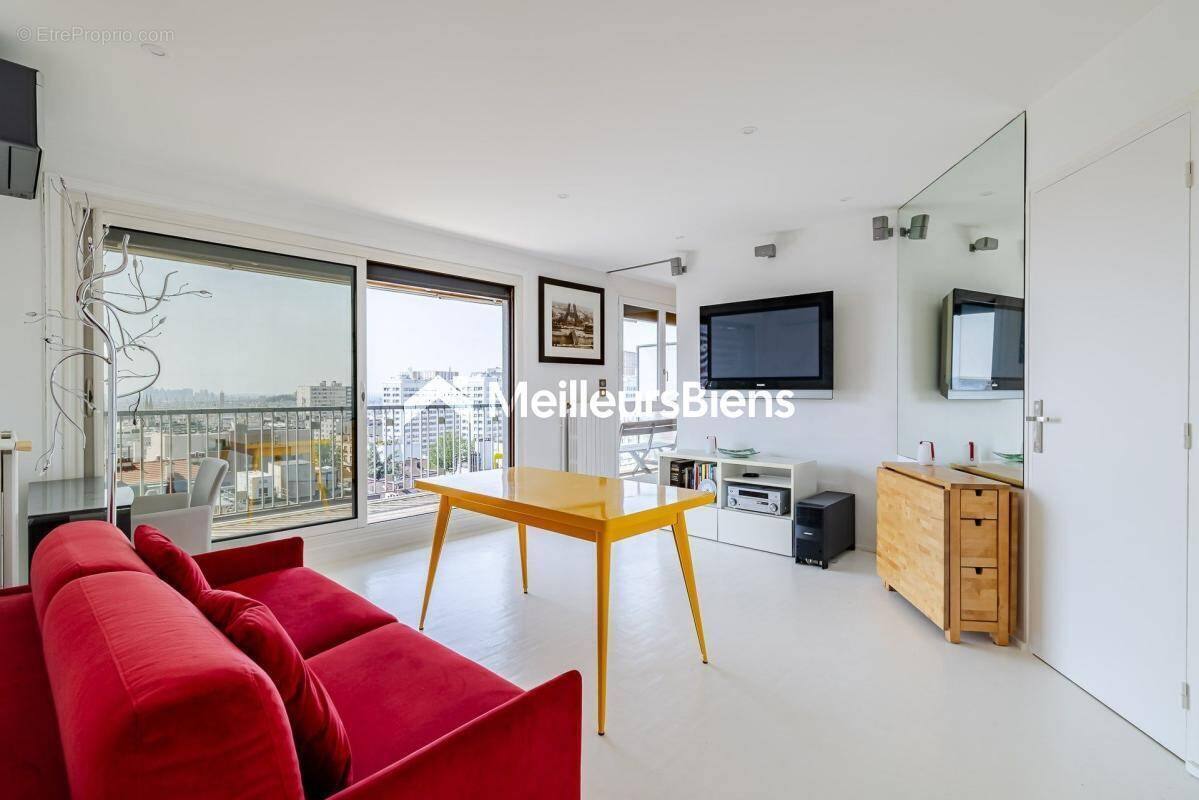 Appartement à PARIS-20E