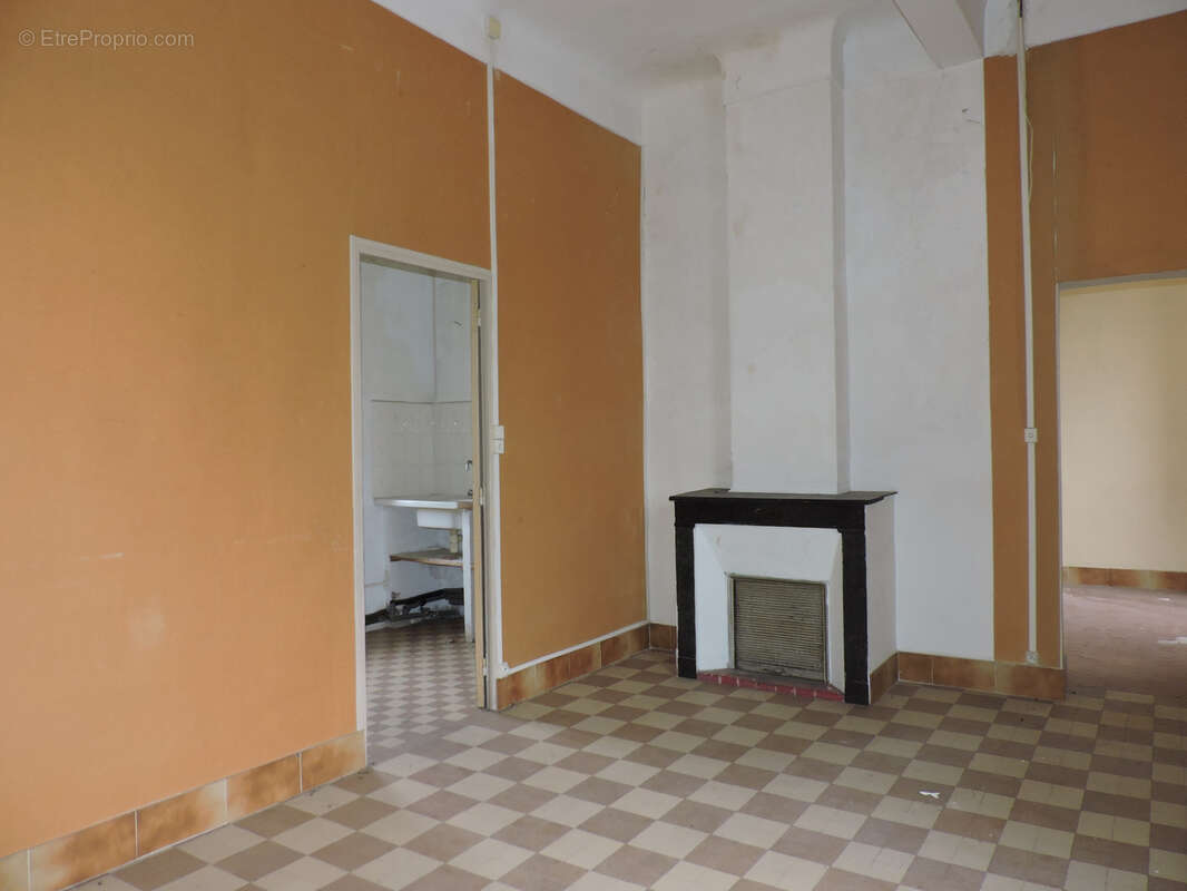 Appartement à PEYRUIS