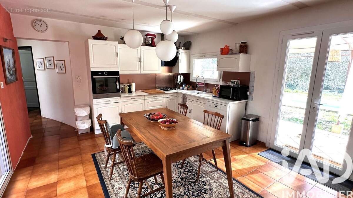 Photo 7 - Maison à SOLLIES-TOUCAS