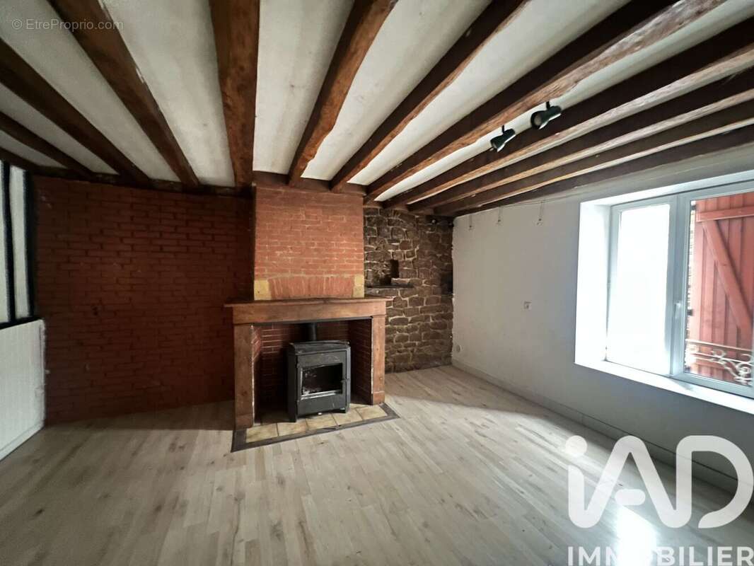 Photo 9 - Appartement à CHARLEVILLE-MEZIERES