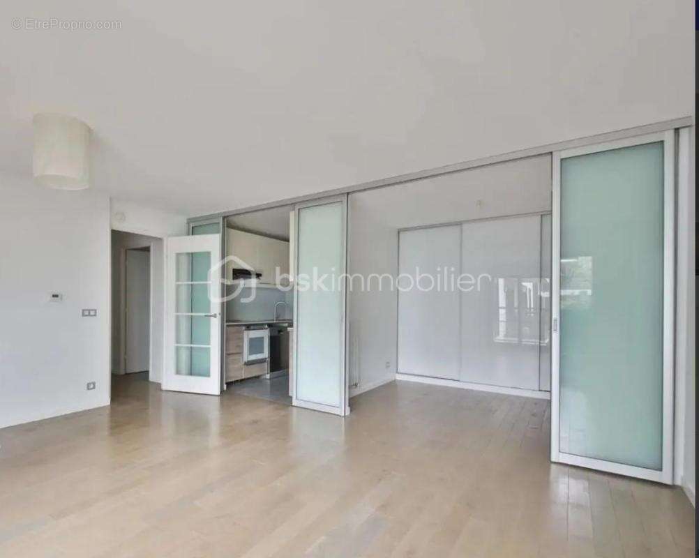 Appartement à PARIS-11E
