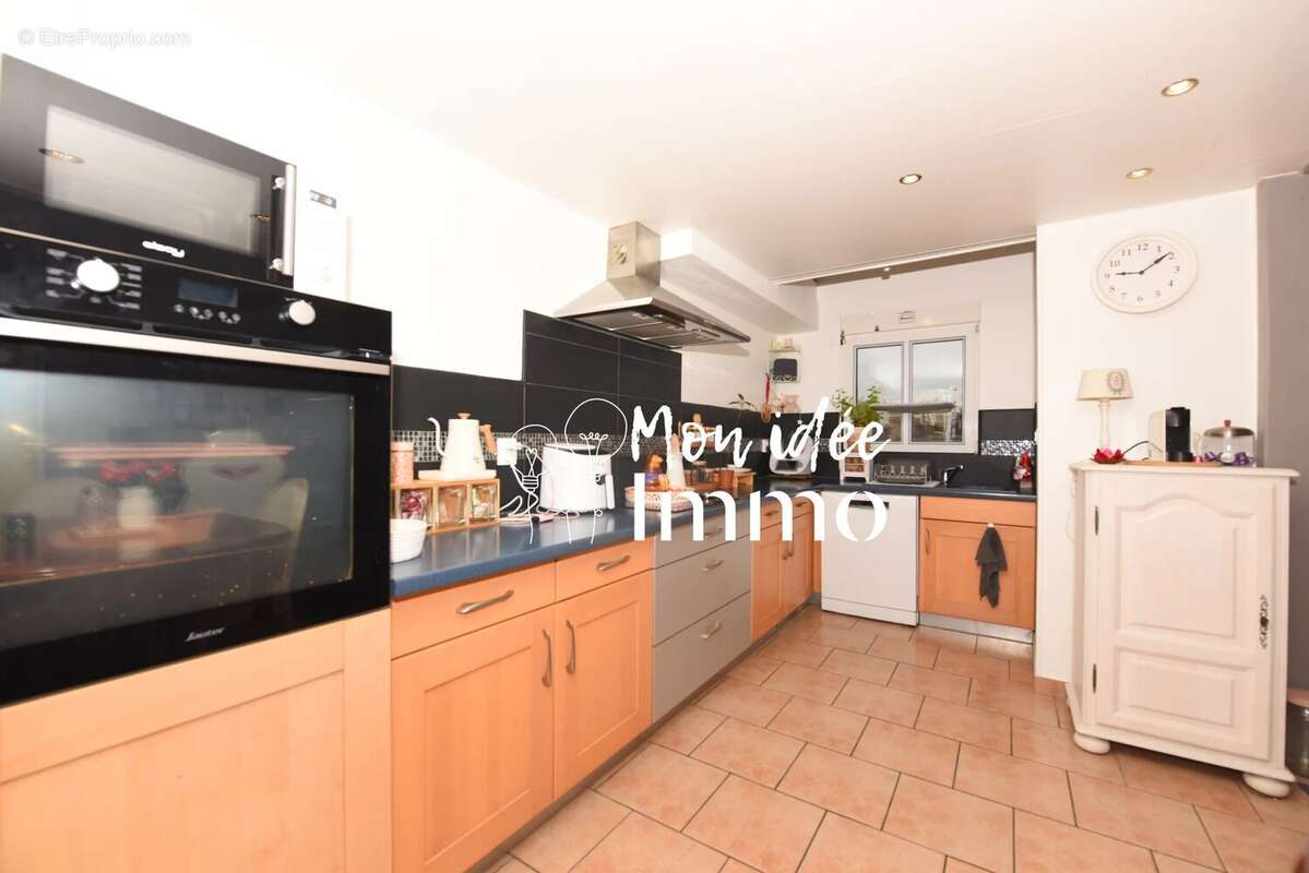 Maison à LE LANDREAU