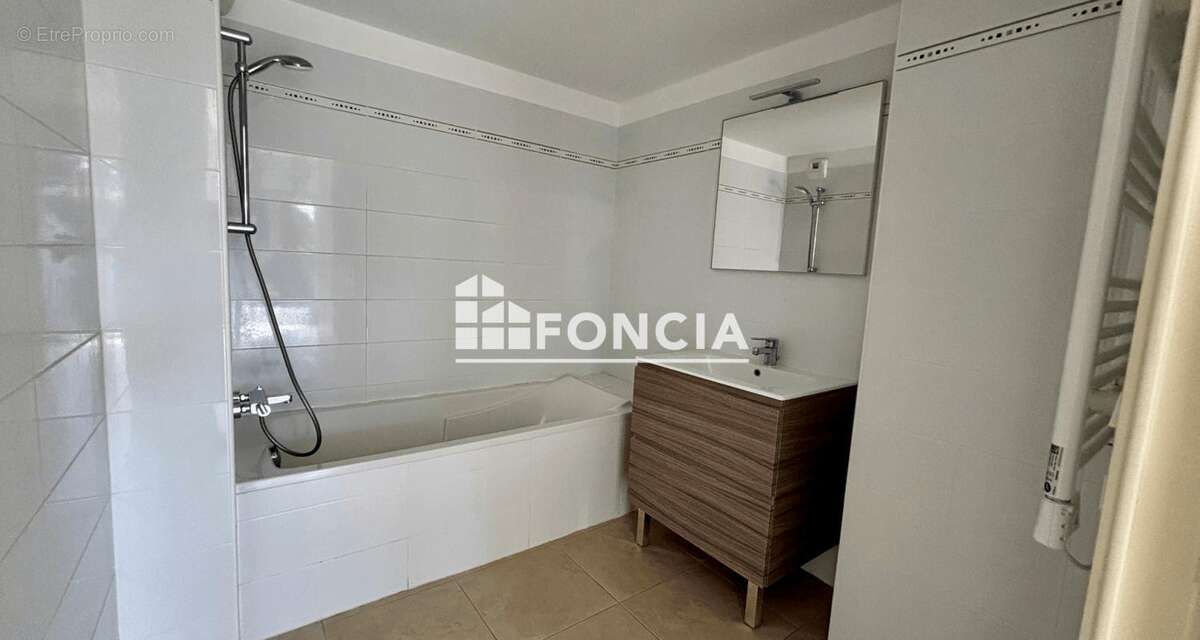 Appartement à VILLENEUVE-LOUBET