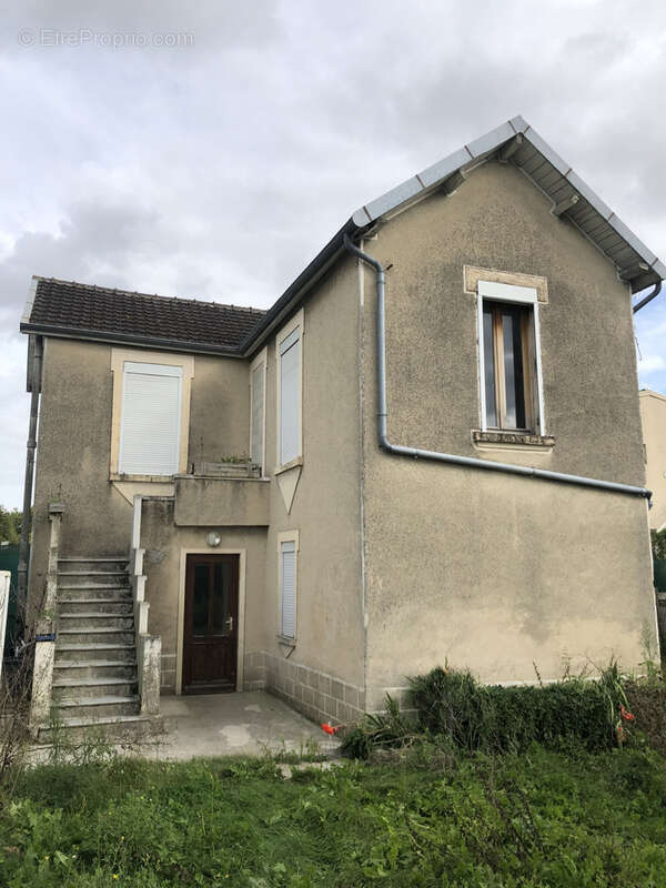 Maison à ROMILLY-SUR-SEINE