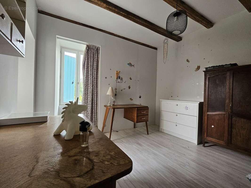Maison à SAINTES