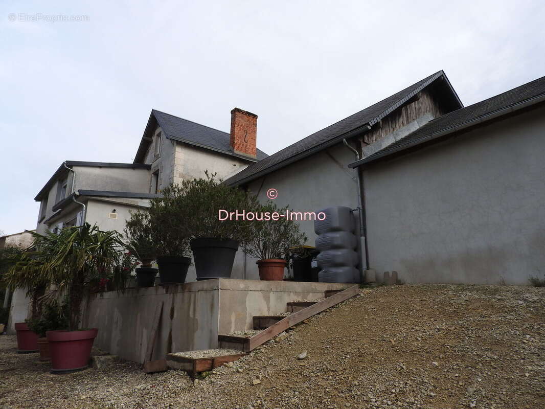 Maison 173 m² à Saint-Martin-L'ars  - photo 216