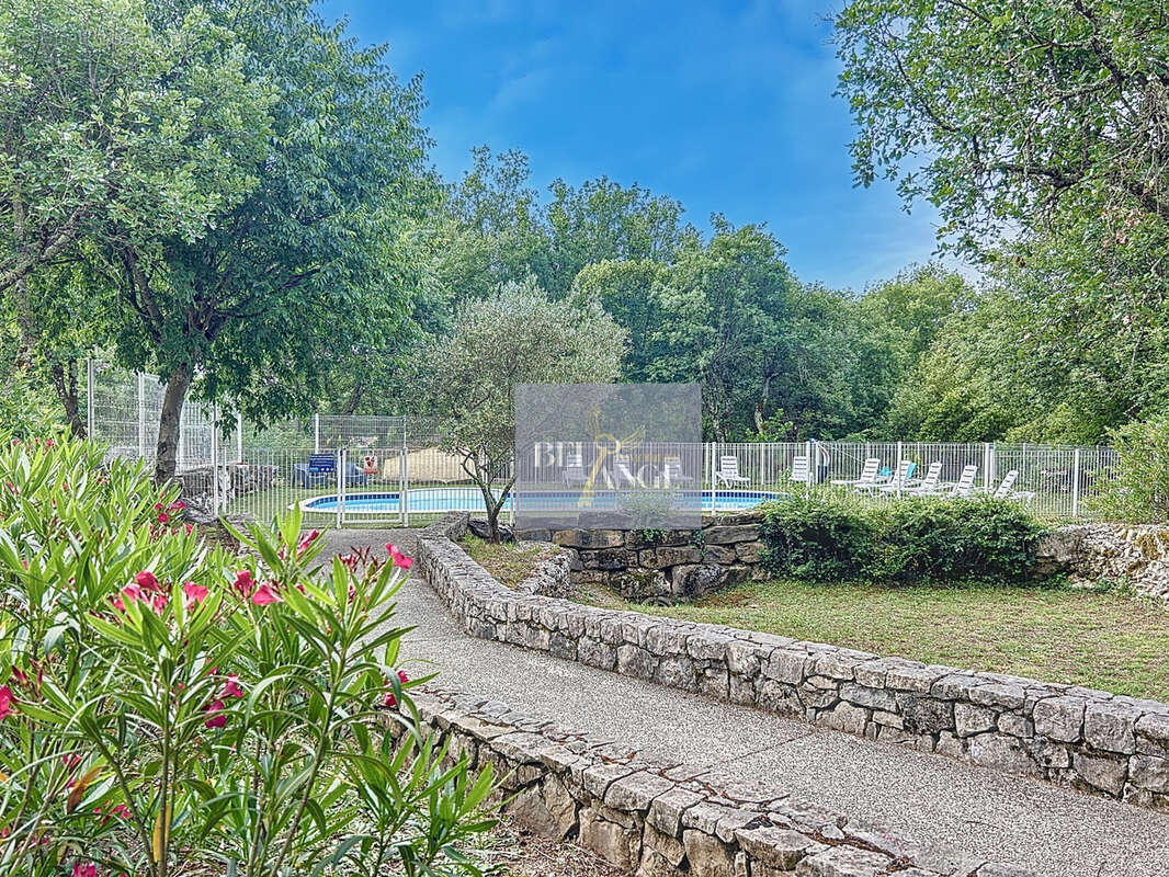 Maison à SAINT-ALBAN-AURIOLLES