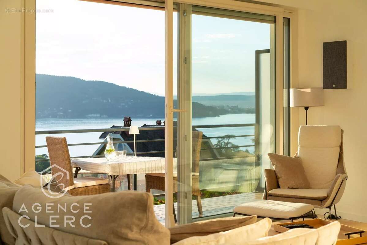 Maison à VEYRIER-DU-LAC