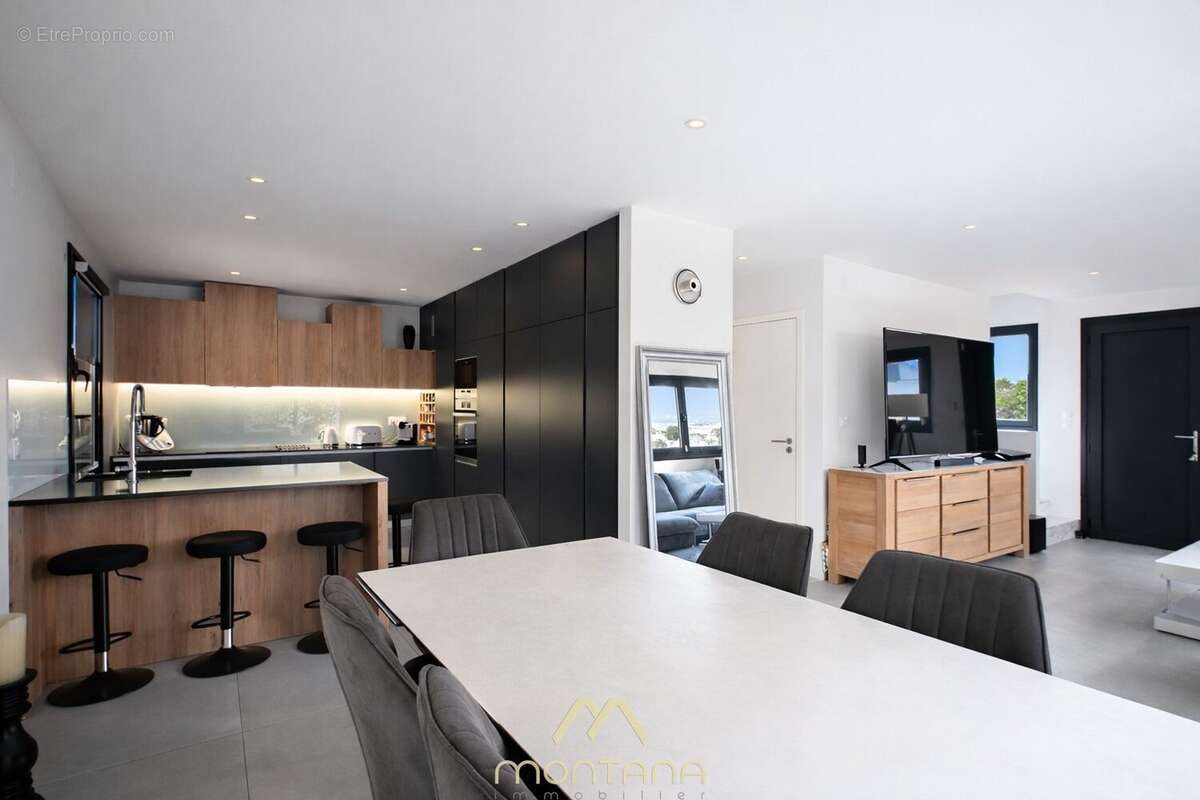 Maison à ARS-SUR-MOSELLE