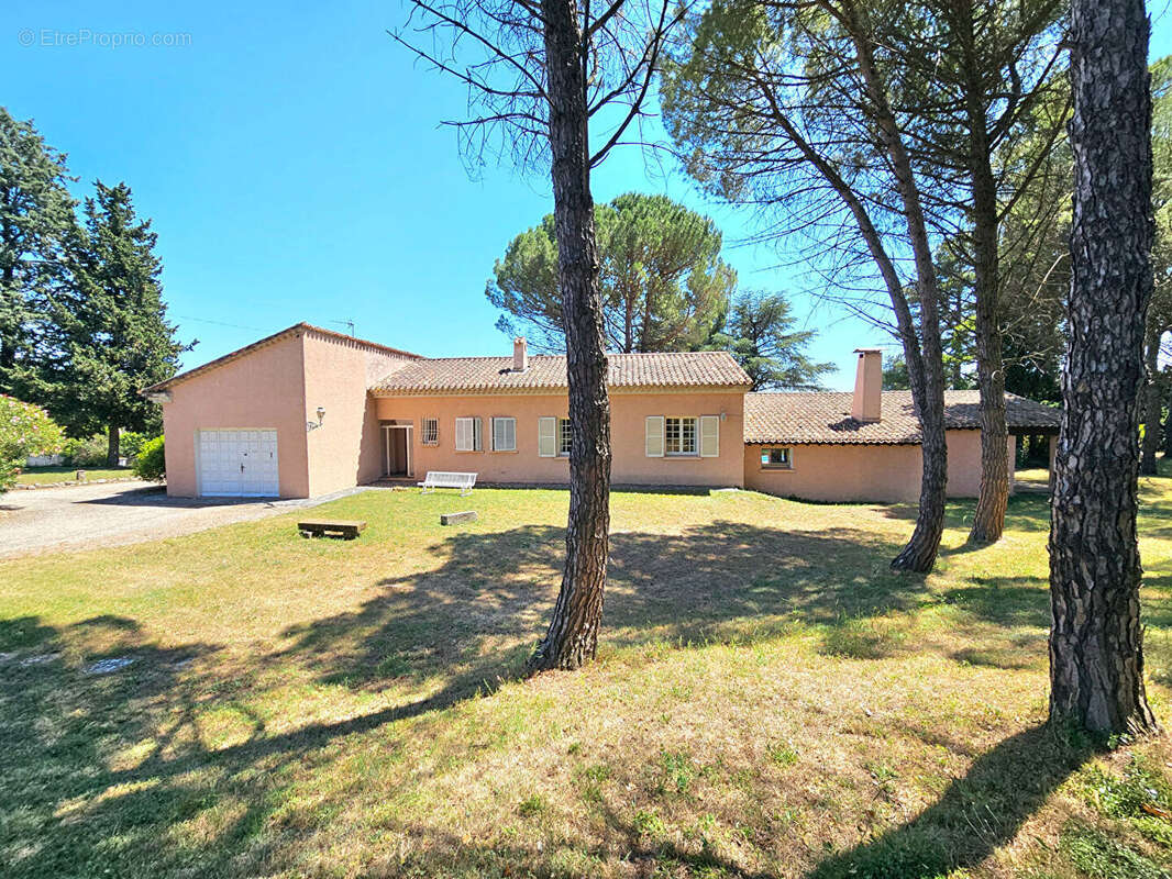 Maison à VILLEMOUSTAUSSOU