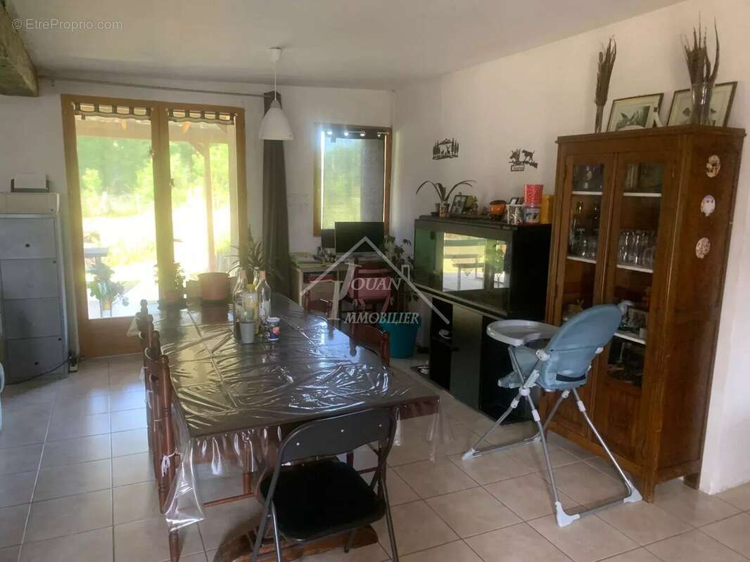 Maison de campagne sur 1 hectare - photo 6