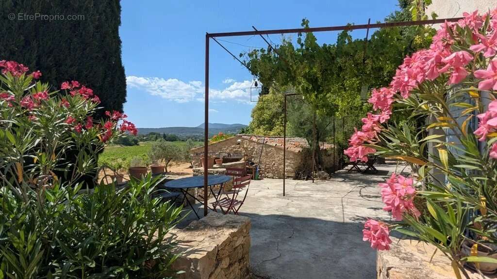 COTIGNAC Maison ancienne sur 4.862m² - photo 5