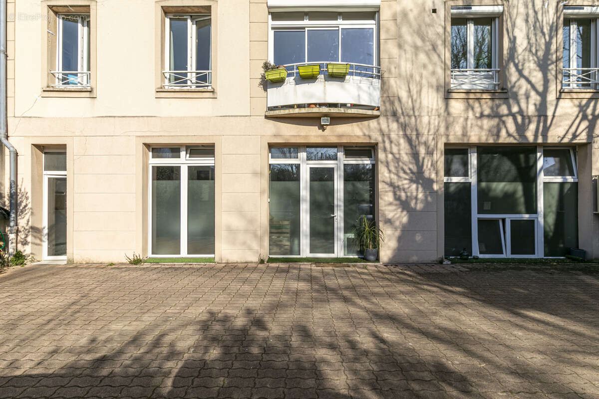 Appartement à COURBEVOIE