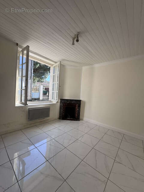 Maison pierre 108 m2 + cour + garage - photo 4