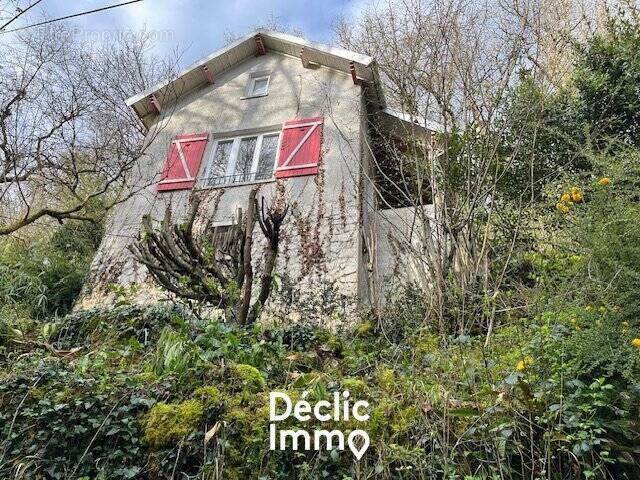 Maison à LA CHAPELLE-MOULIERE