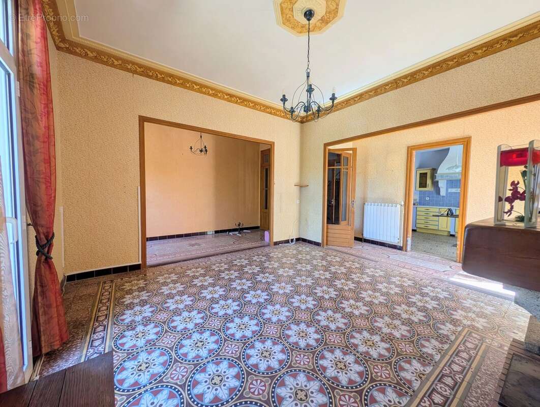 Maison de maître avec appartement indépendant – 259 m² - photo 5