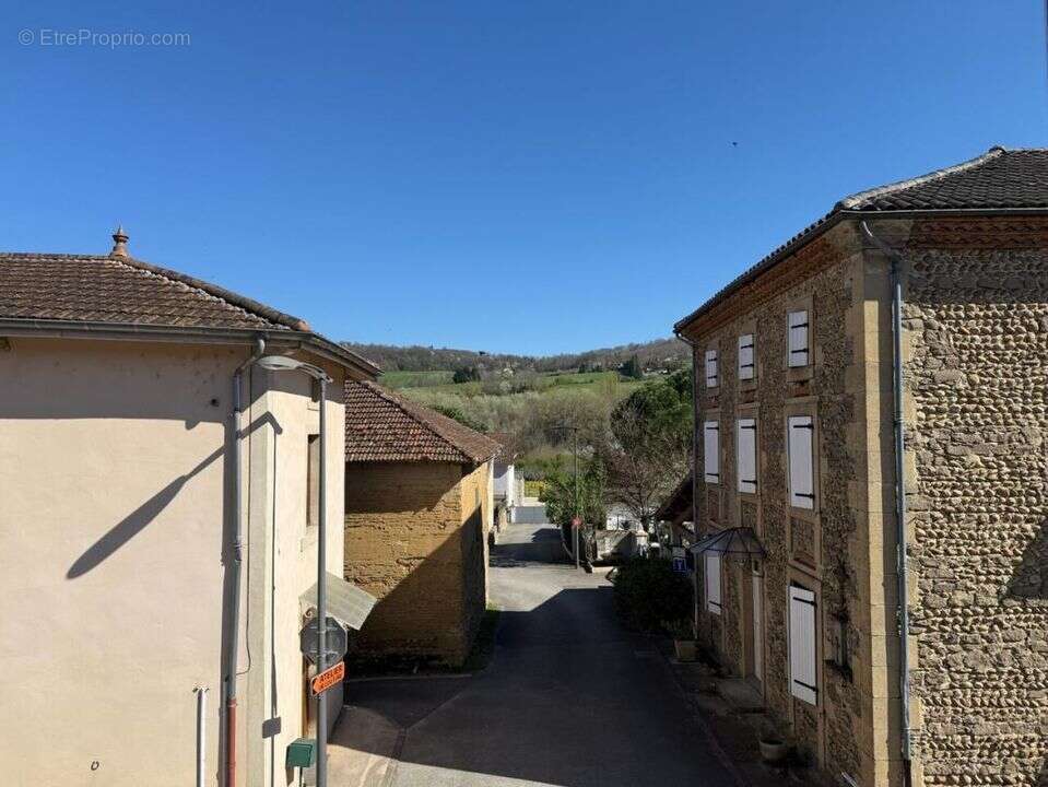Maison à SAINT-CHRISTOPHE-ET-LE-LARIS