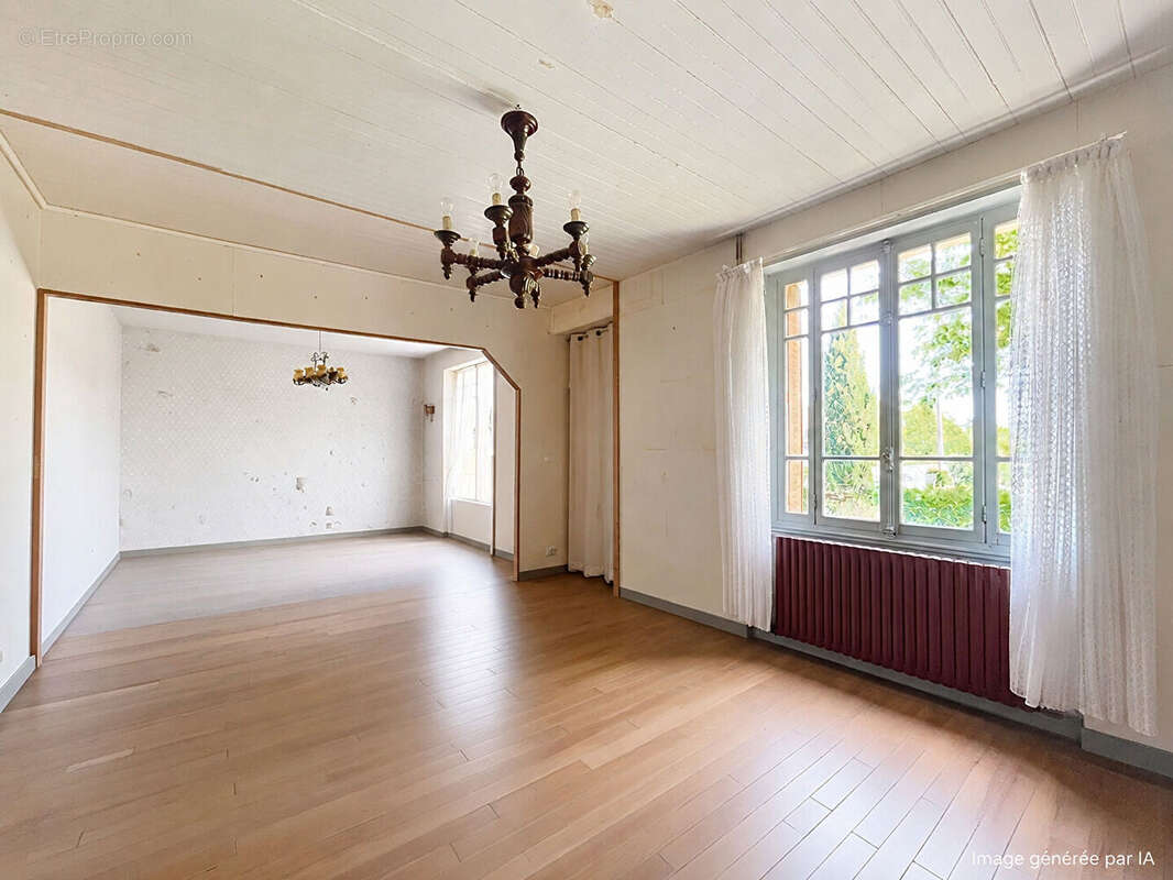 Maison à IS-SUR-TILLE