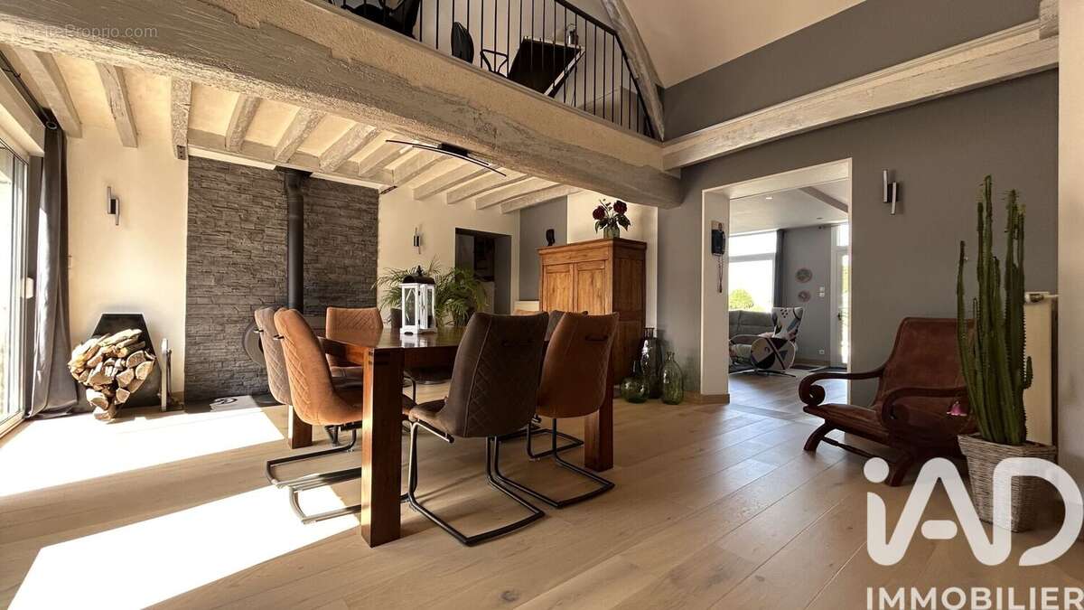 Photo 6 - Maison à SAINT-CLEMENT-DES-LEVEES