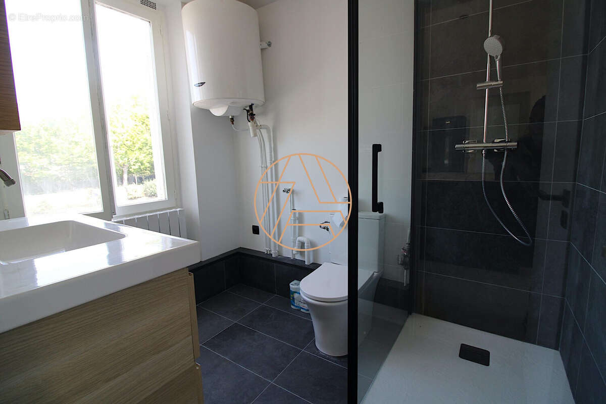 Appartement à SAINT-MAUR-DES-FOSSES