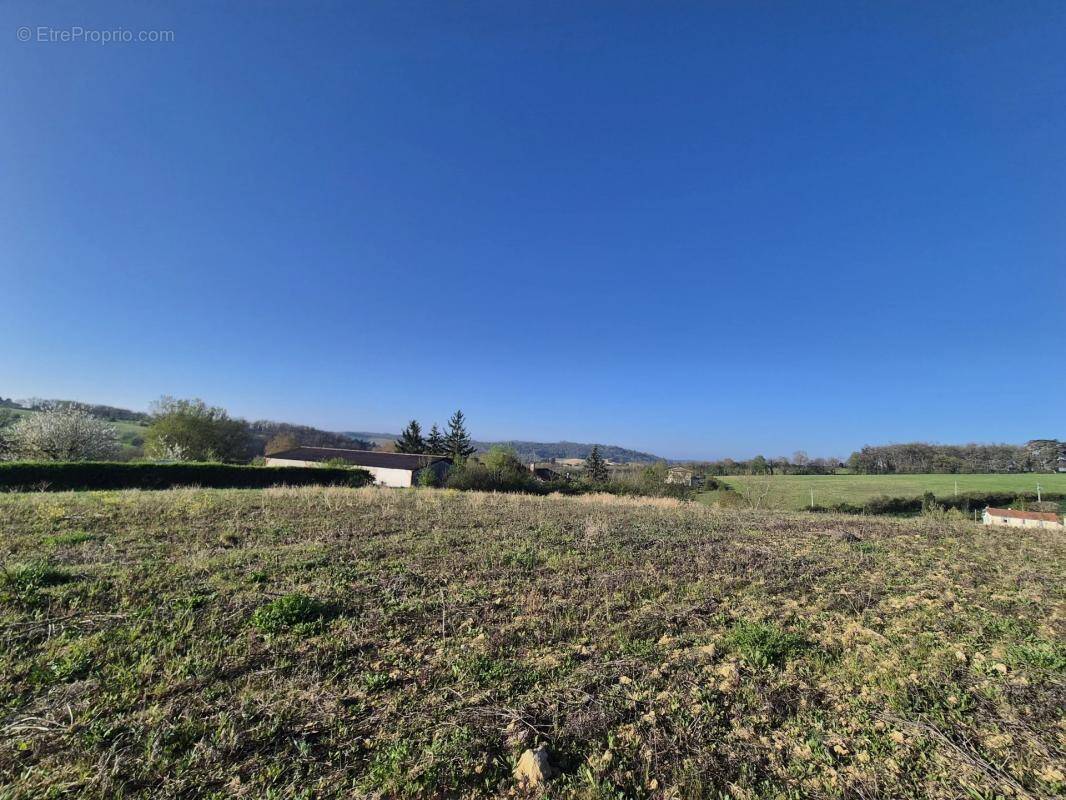 Terrain à LEBOULIN