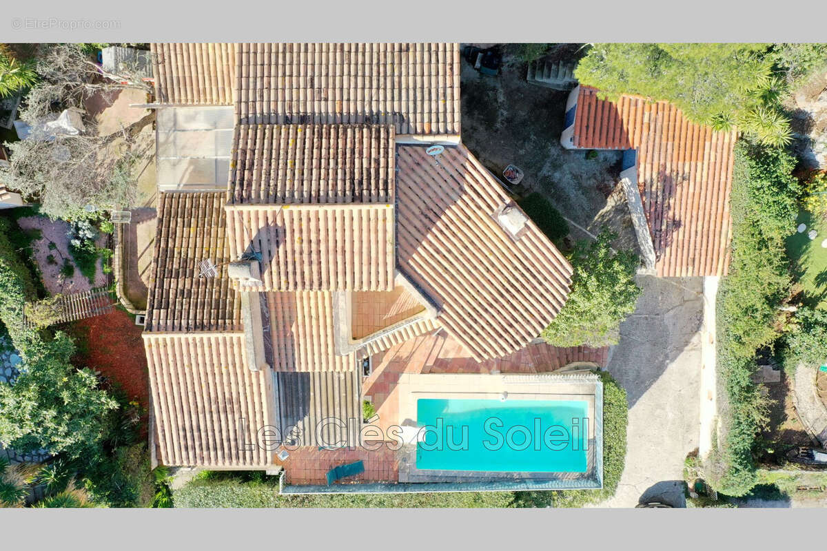 Maison à LA VALETTE-DU-VAR