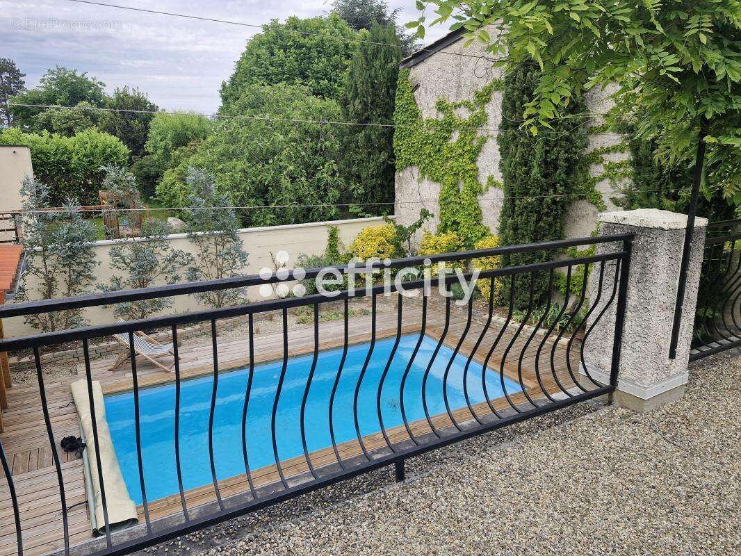 Maison 374 m² à Millery  - photo 5