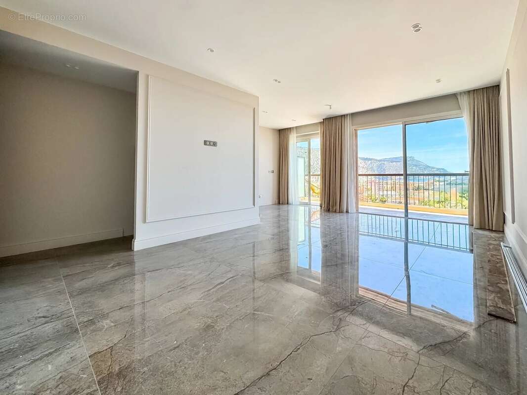 Appartement à BEAULIEU-SUR-MER