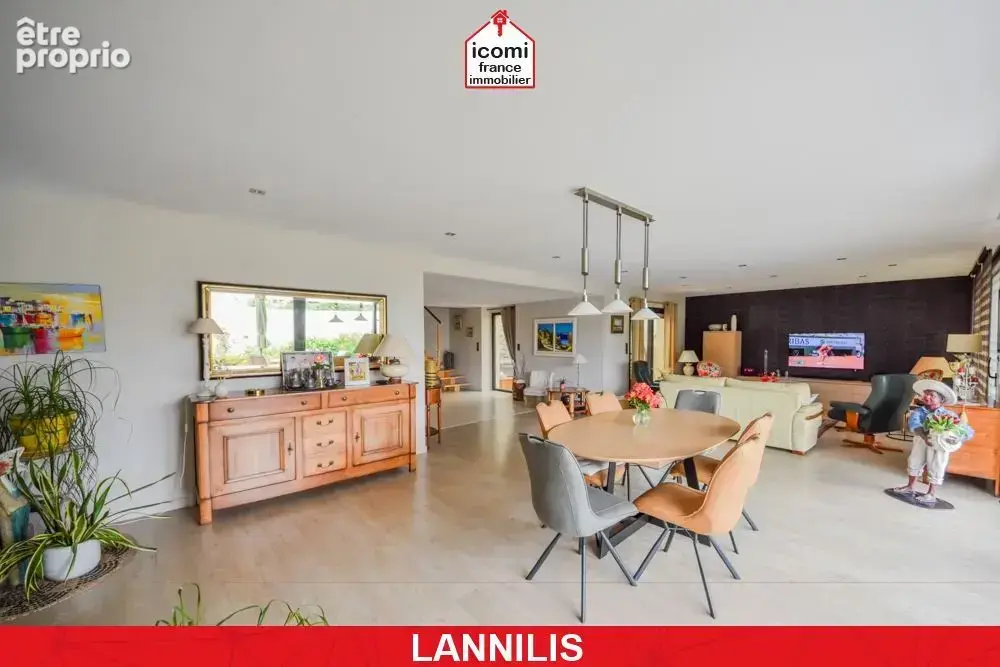 Finistere - lannilis (29870) - a vendre - maison t8 201m² + 3 gites t4 92m², t3 50m² et t3 50m² - double garage - carport - spa  - photo 5