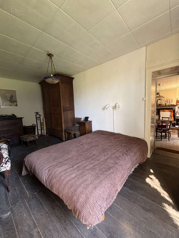 Maison à MONTLIOT-ET-COURCELLES