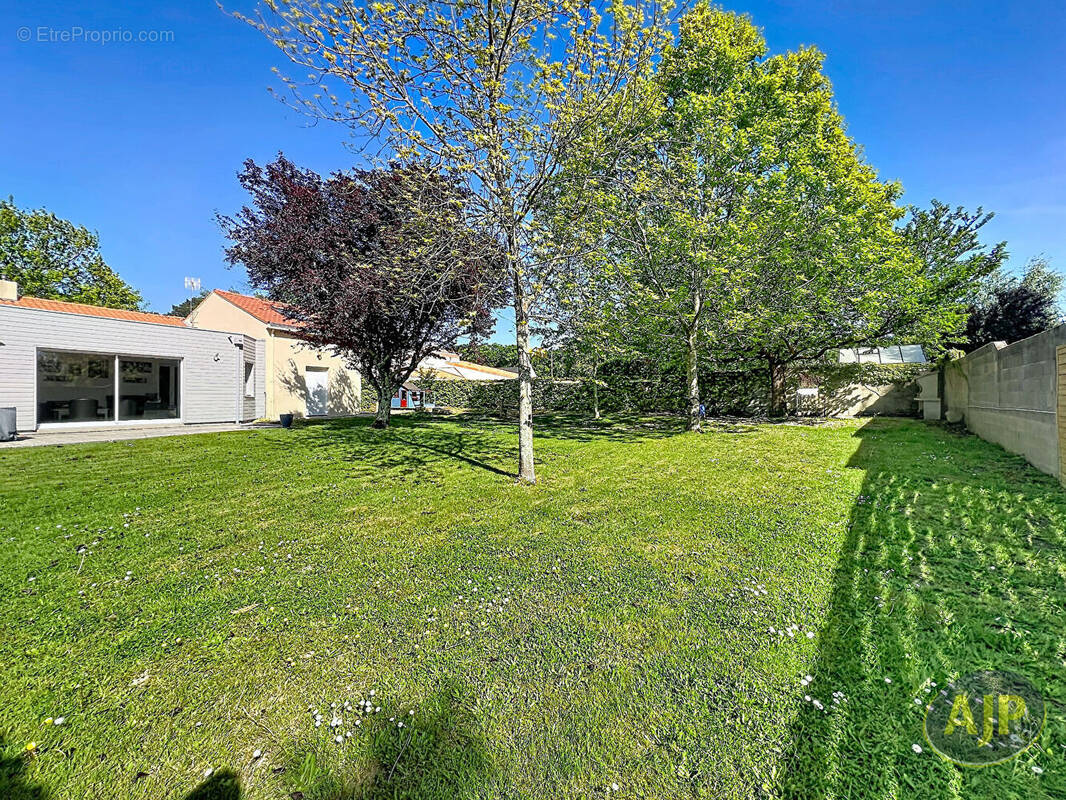 Maison à SAINT-AIGNAN-GRANDLIEU