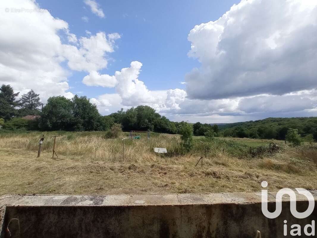 Photo 2 - Maison à AUTUN