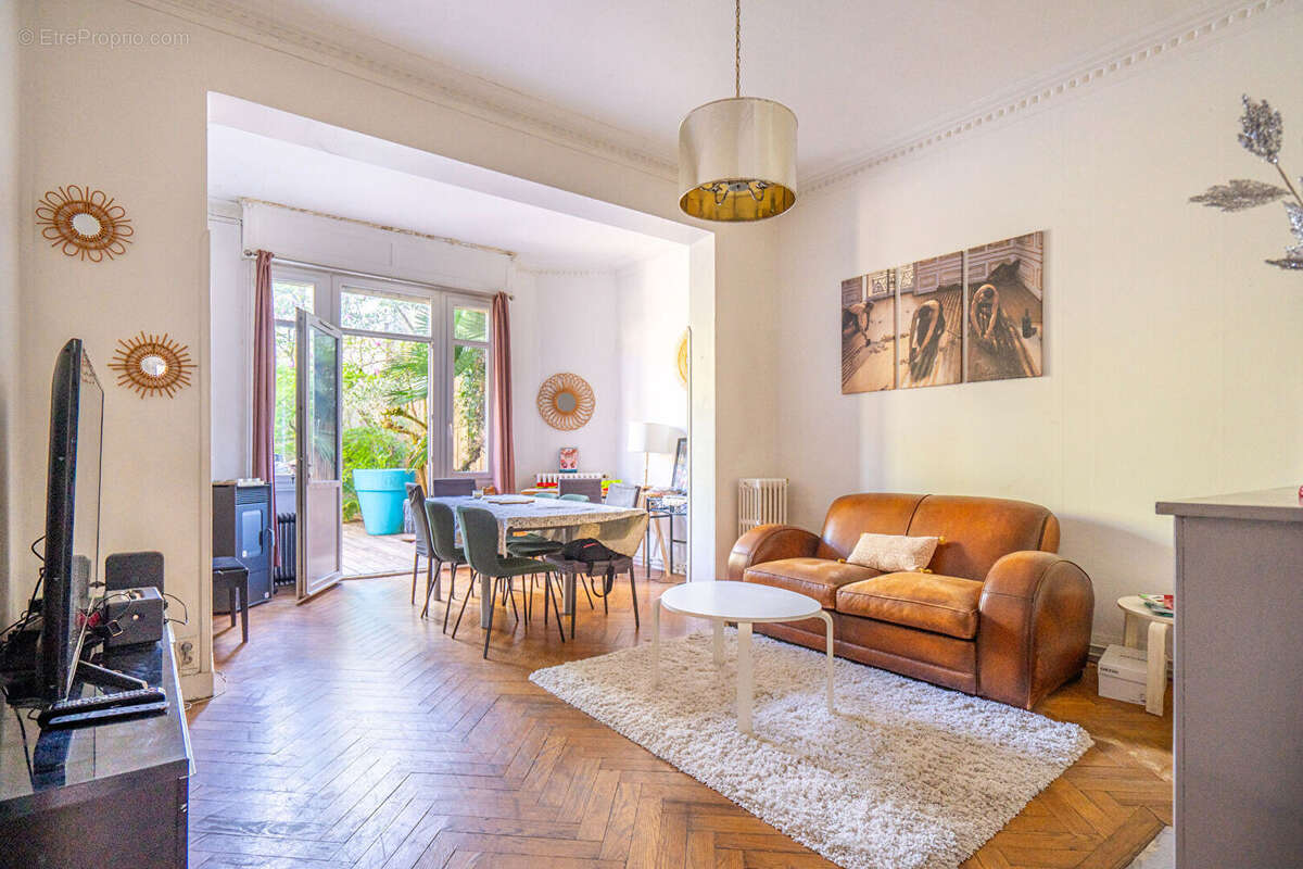 Maison à LE BOUSCAT